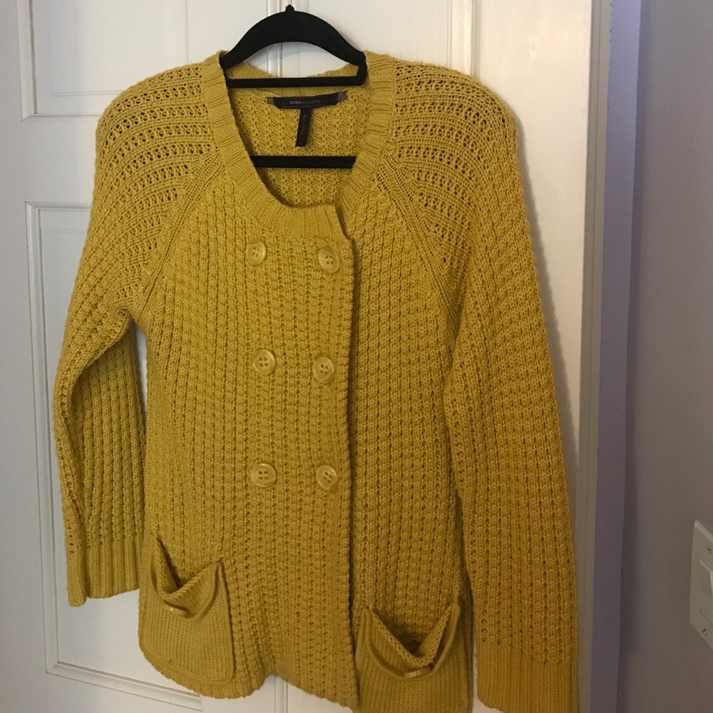 BCBG Max Azria sweater soft mustard yellow color size M